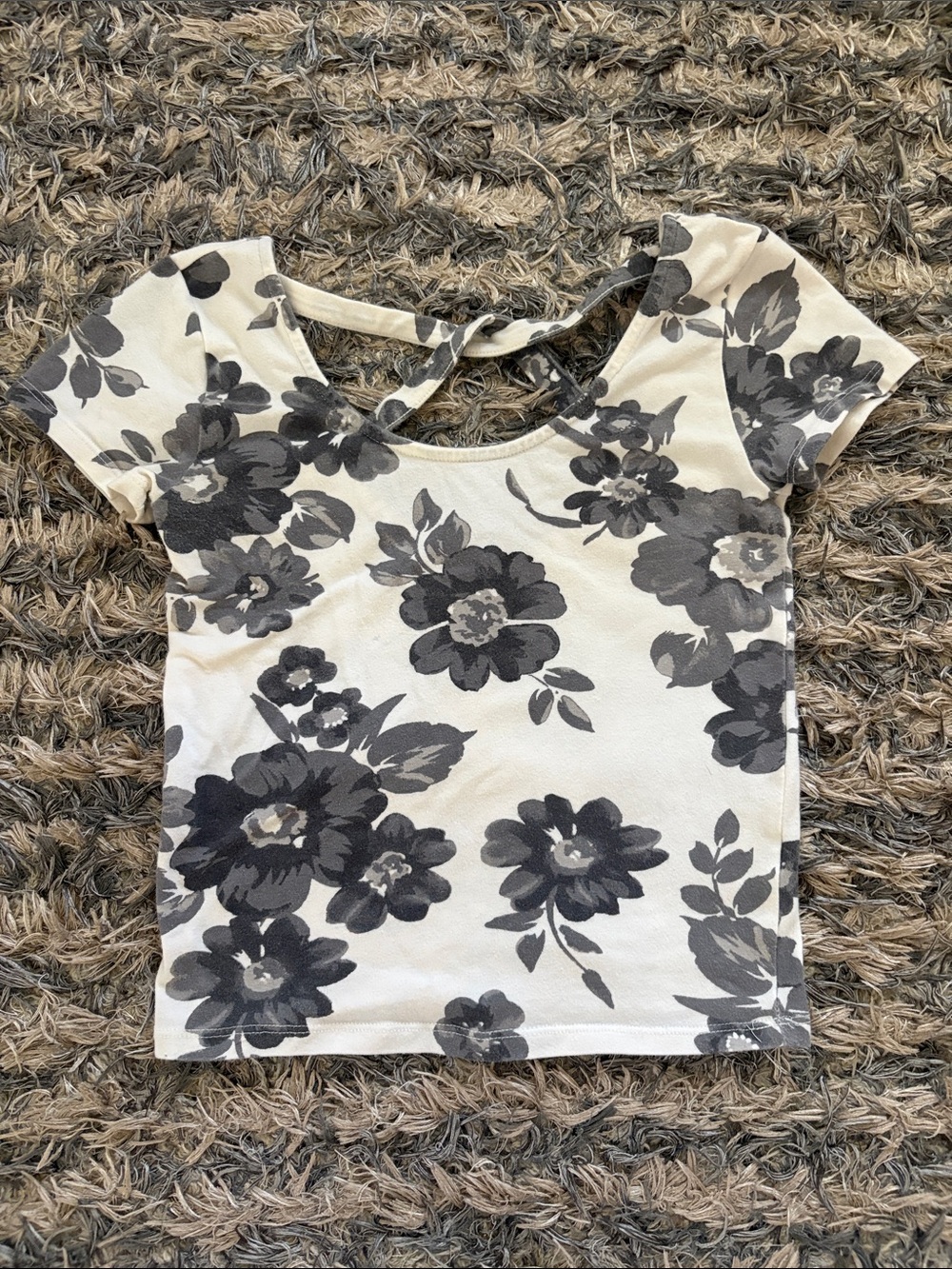 Women’s Dark Grey Floral Open Back Crop Top Short Sleeve Size XS